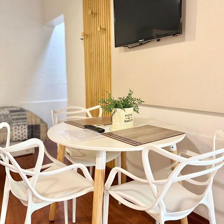 "Casa Amalia Apartamentos" Plaza Italia Y Av Aristides A 50Mts, Lugar Con Jardin Mendoza Exterior photo