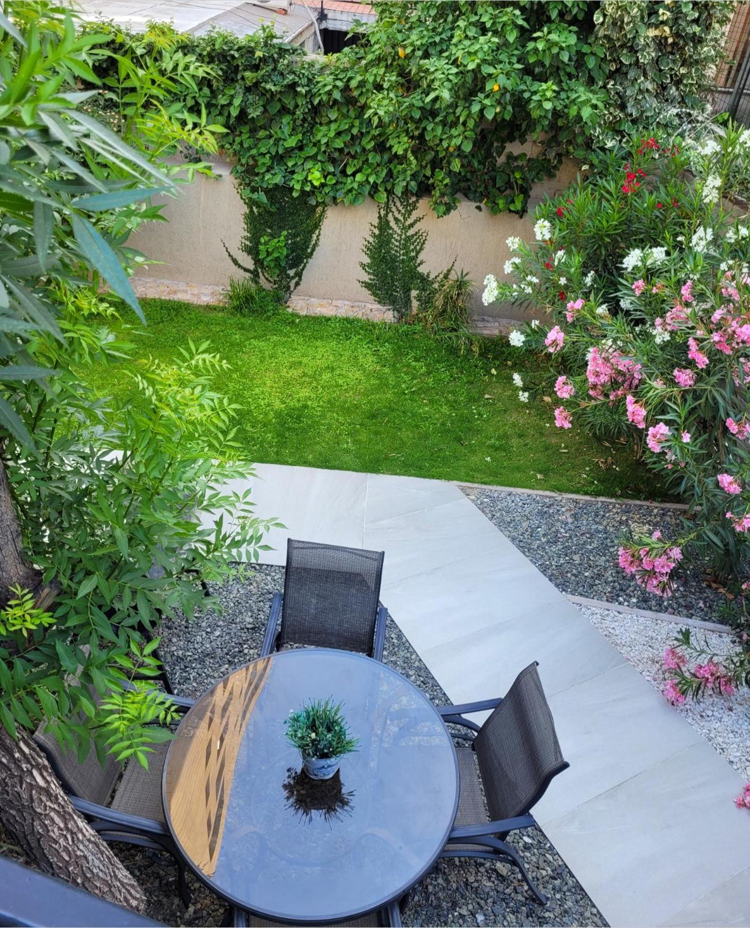 "Casa Amalia Apartamentos" Plaza Italia Y Av Aristides A 50Mts, Lugar Con Jardin Mendoza Exterior photo
